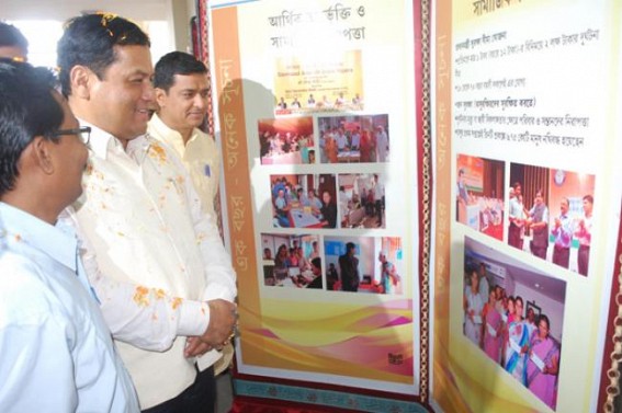  Union Minister of State for Sports and Youth Affairs inaugurates Exhibition on â€œSaal Ek, Shuruaat Anekâ€  at Rabindra Bhawan